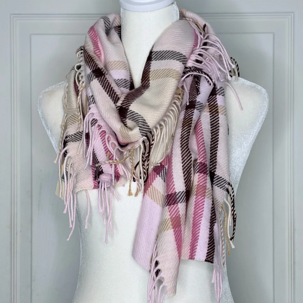 Lord & Taylor Pink and Cream plaid fringe scarf new